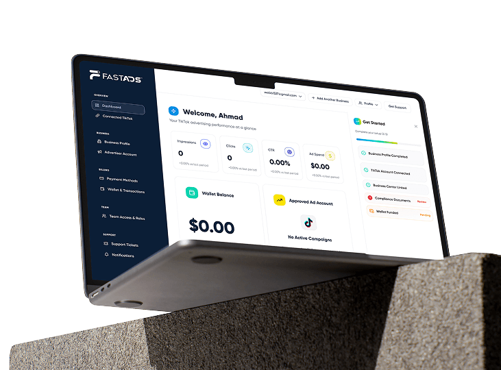 FastAds dashboard on laptop